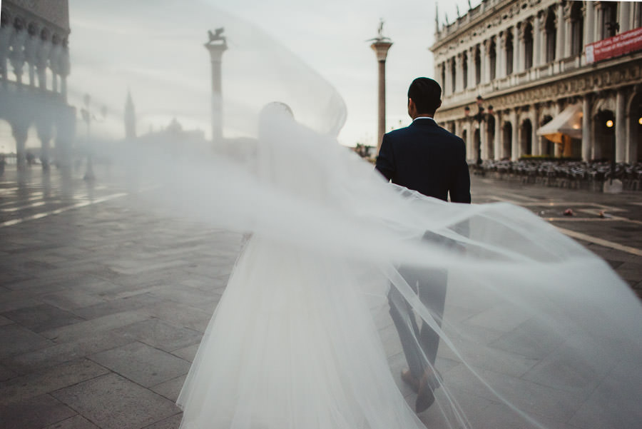 Venice Wedding Photographer | Pre Wedding Romantic Art Photos