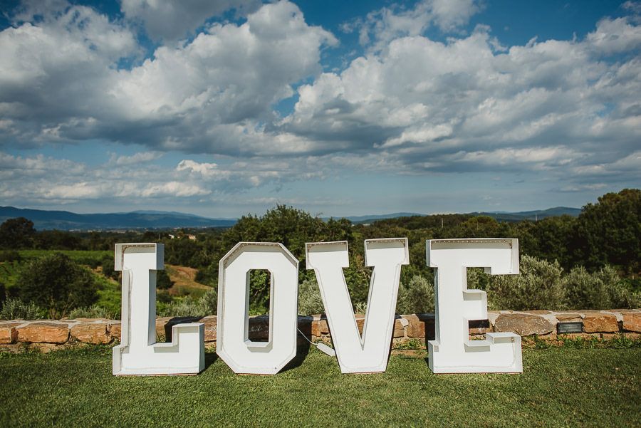 italian style outdoor wedding ceremony, love love love