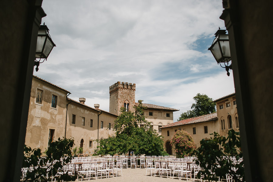 relaxed countryside wedding tuscany one lens photography 1137