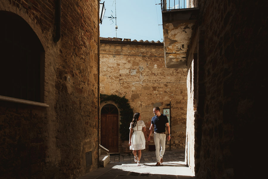Wedding proposal inspiration proposing in Tuscany