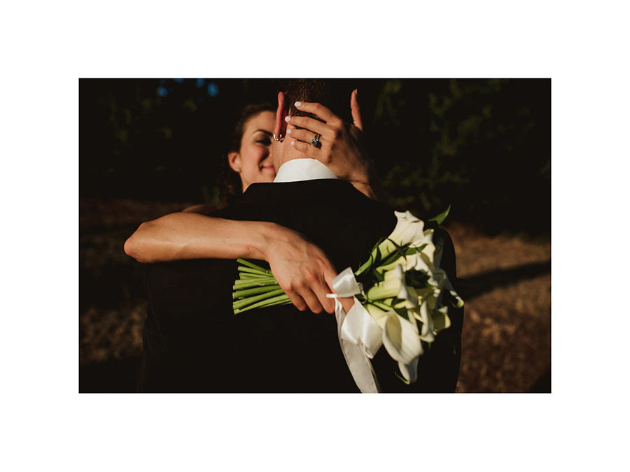 tuscany intimate wedding bride groom intimate relaxed portrait