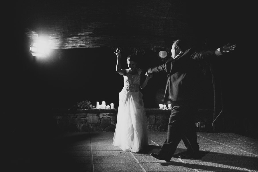 tuscany intimate wedding outdoor first dance