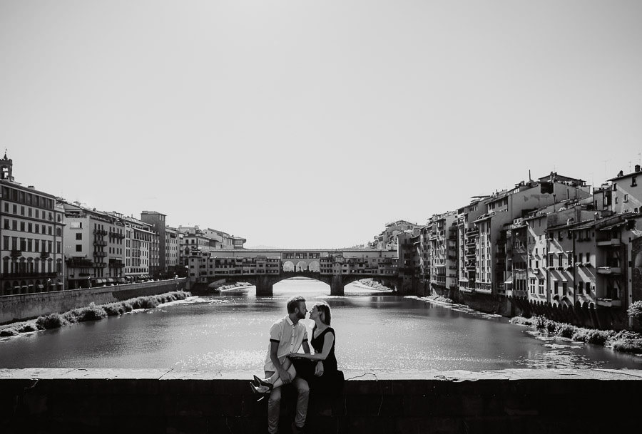 best light for engagement photography in florence