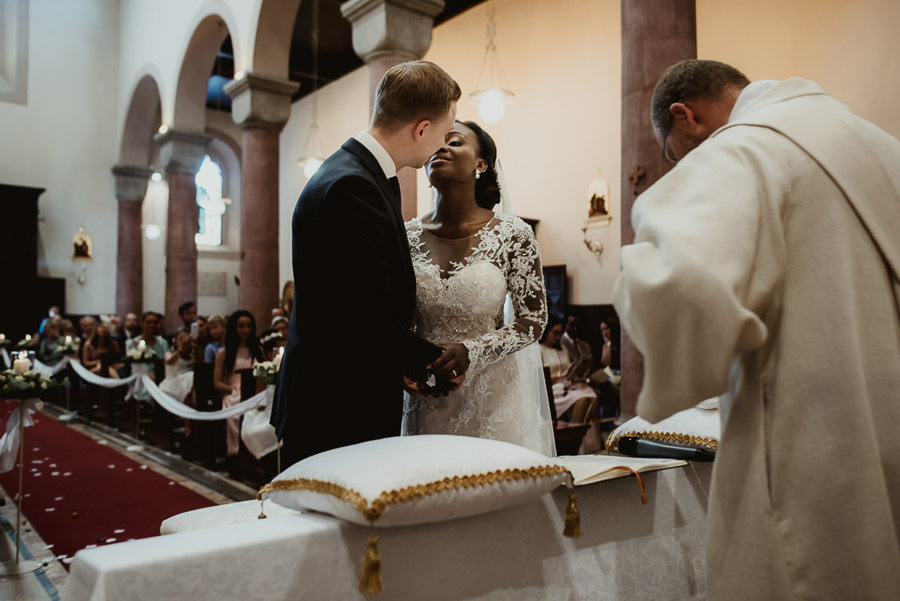 Sirmione Wedding photographer catholic wedding ceremony