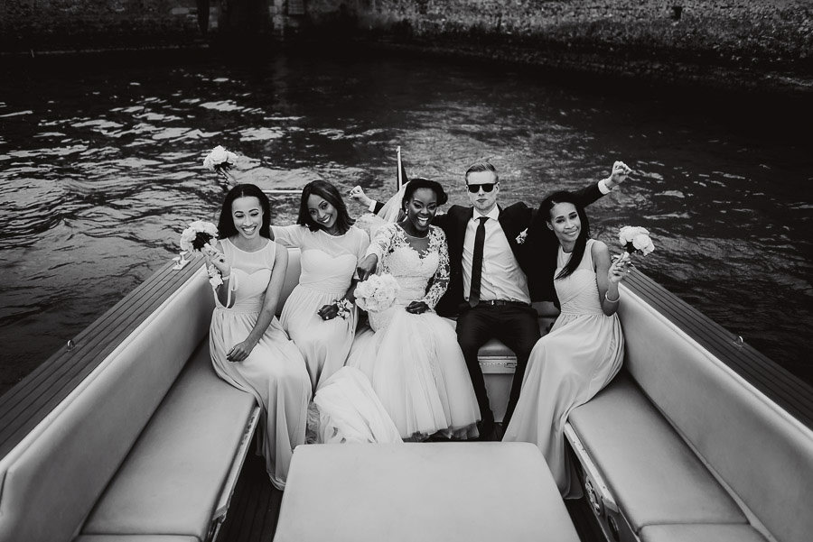 Sirmione Wedding photographer bride groom boat tour garda lake