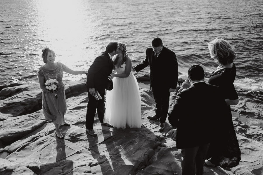 tuscan seaside wedding photographer calfuria wedding ceremony