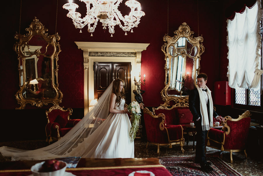 Wedding Photographer Venice winter elopement