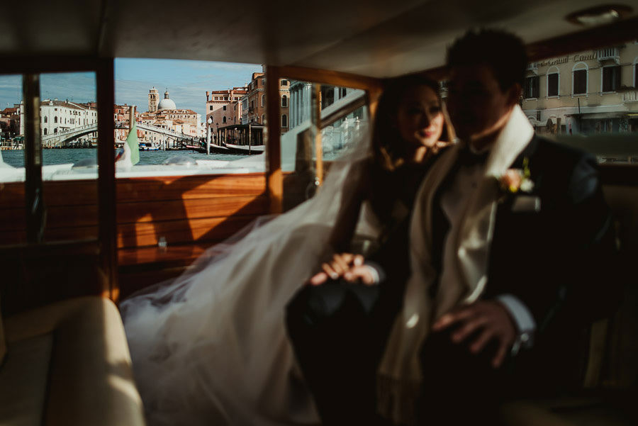 021 winter wedding in venice photography boat trip to ceremony palace Wedding Photographer Venice