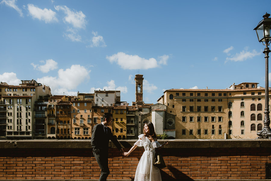 Pre Wedding Photography Italy Tuscany walking city lifestyle pho