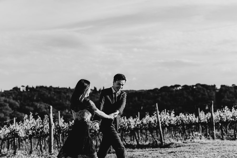Pre Wedding Photography Italy tuscan vineyard lifestyle laid bac