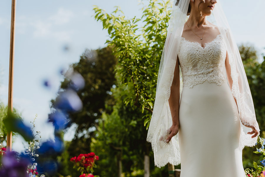 intimate wedding in Tuscan Villa outdoor symbolic ceremony