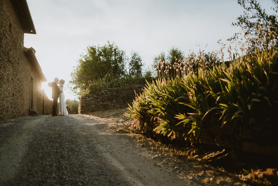 relaxed wedding in Tuscany bride groom candid portrait