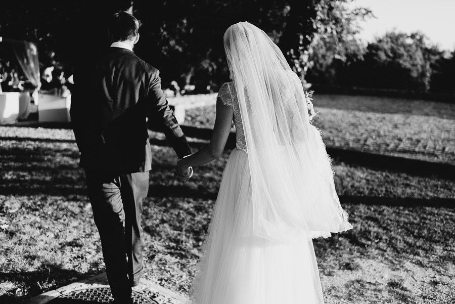 luxury wedding photographer umbria italy intimate couple portrai