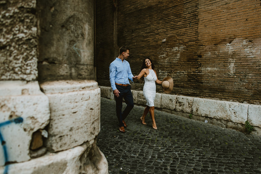 wedding photographer rome intimate engagement session