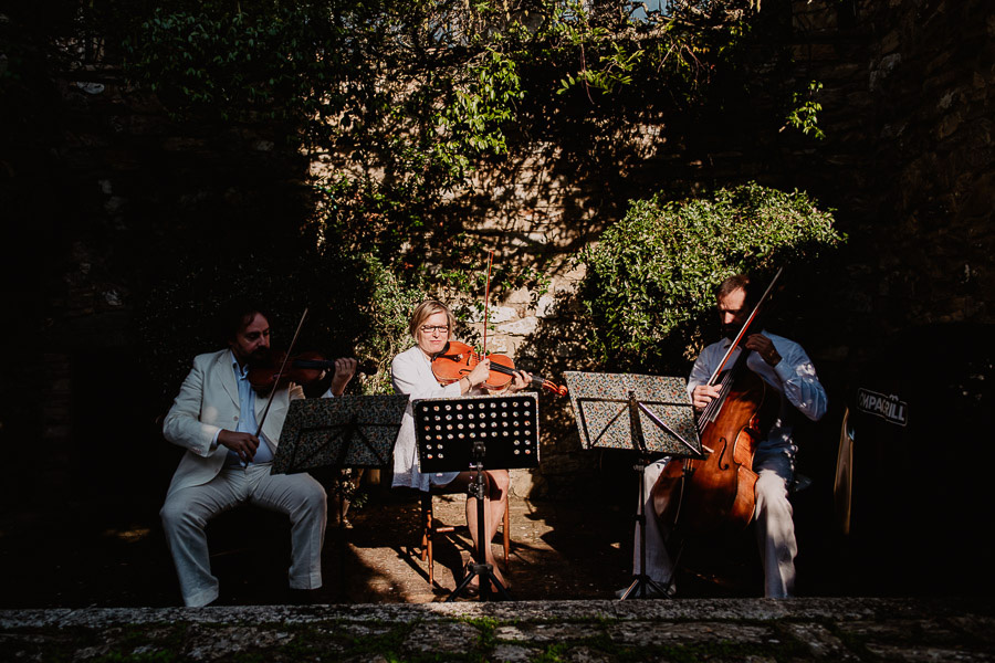 Exclusive wedding photographer tuscany italy outdoor apetitif