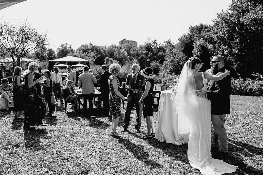 Exclusive wedding photographer tuscany italy outdoor organic l