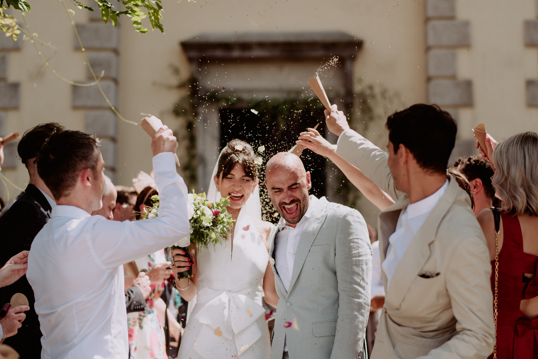 creative wedding photographer tuscany villa michaela chapel symb