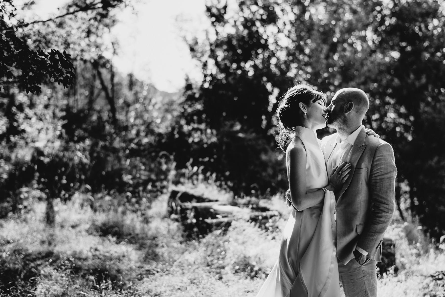 creative wedding photographer tuscany bridal portrait session ph