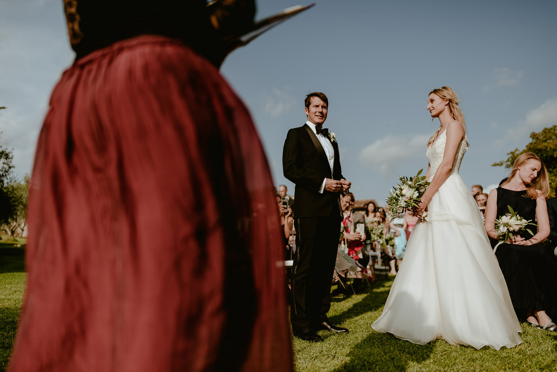 Siena wedding photographer borgo scopeto outdoor rustic ceremony