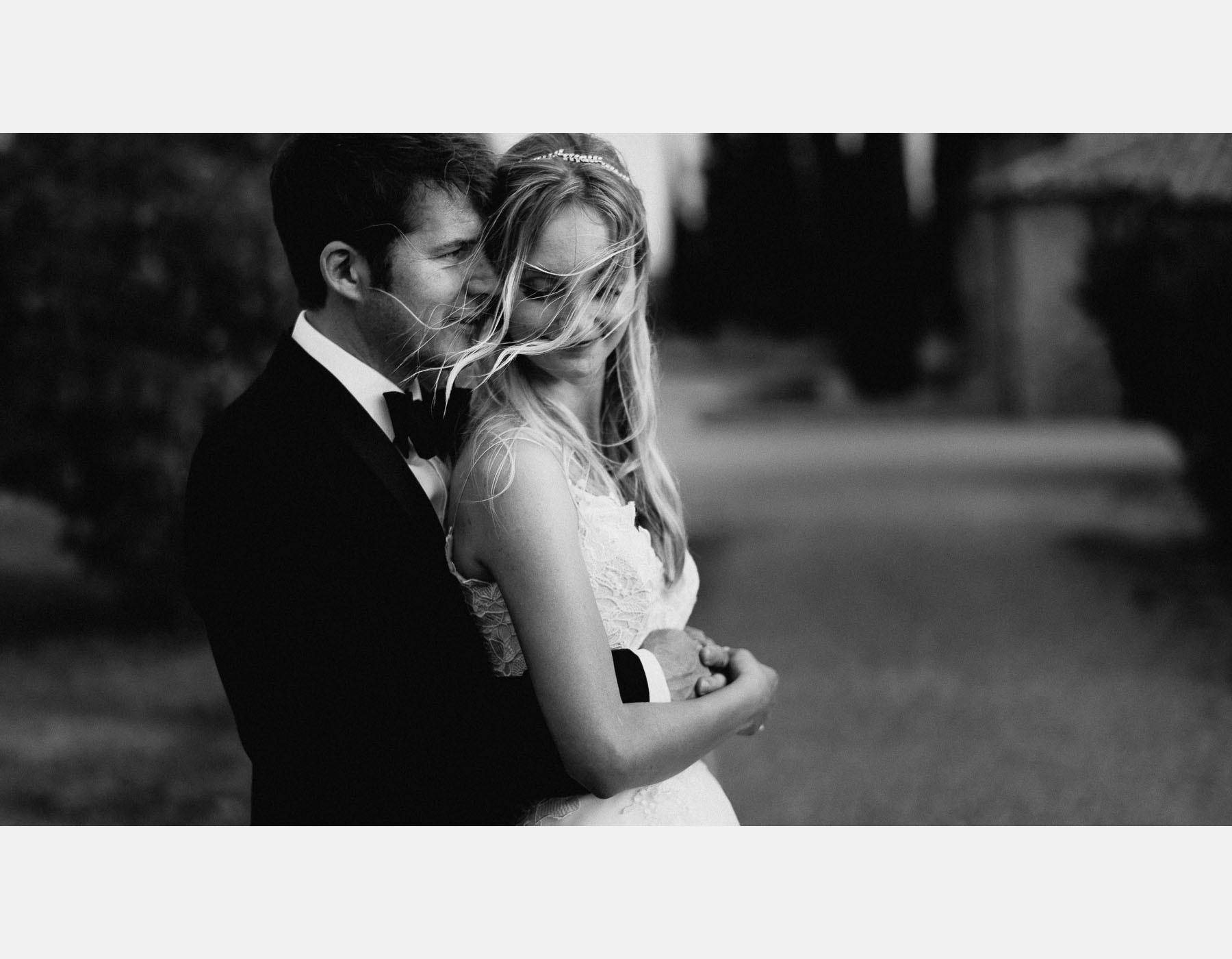 Siena wedding photographer borgo scopeto intimate bride groom lo