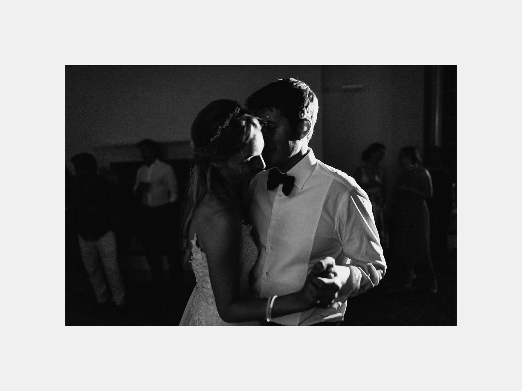 Siena wedding photographer borgo scopeto first dance romantic la
