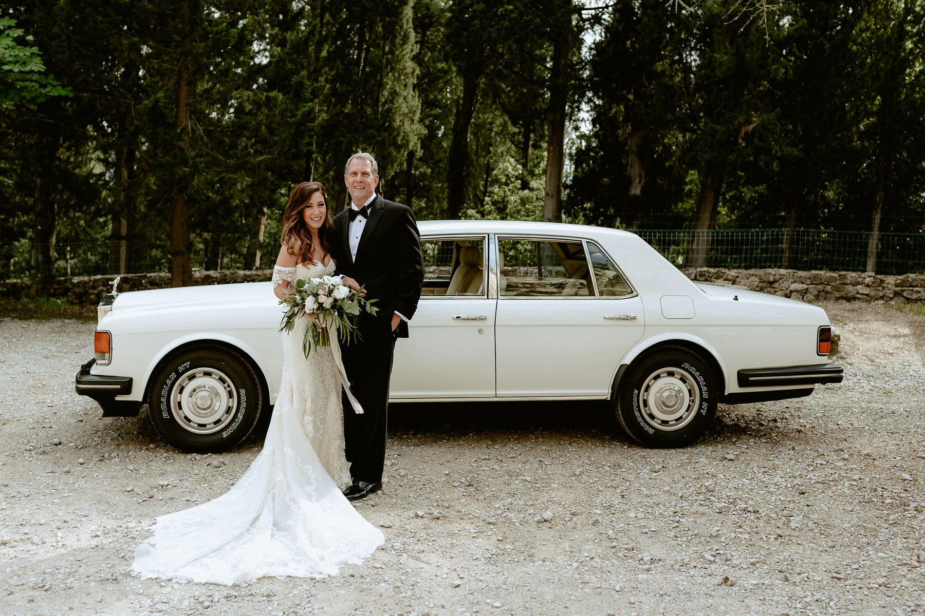 Timeless wedding in Florence Tuscany travel vincigliata castle b