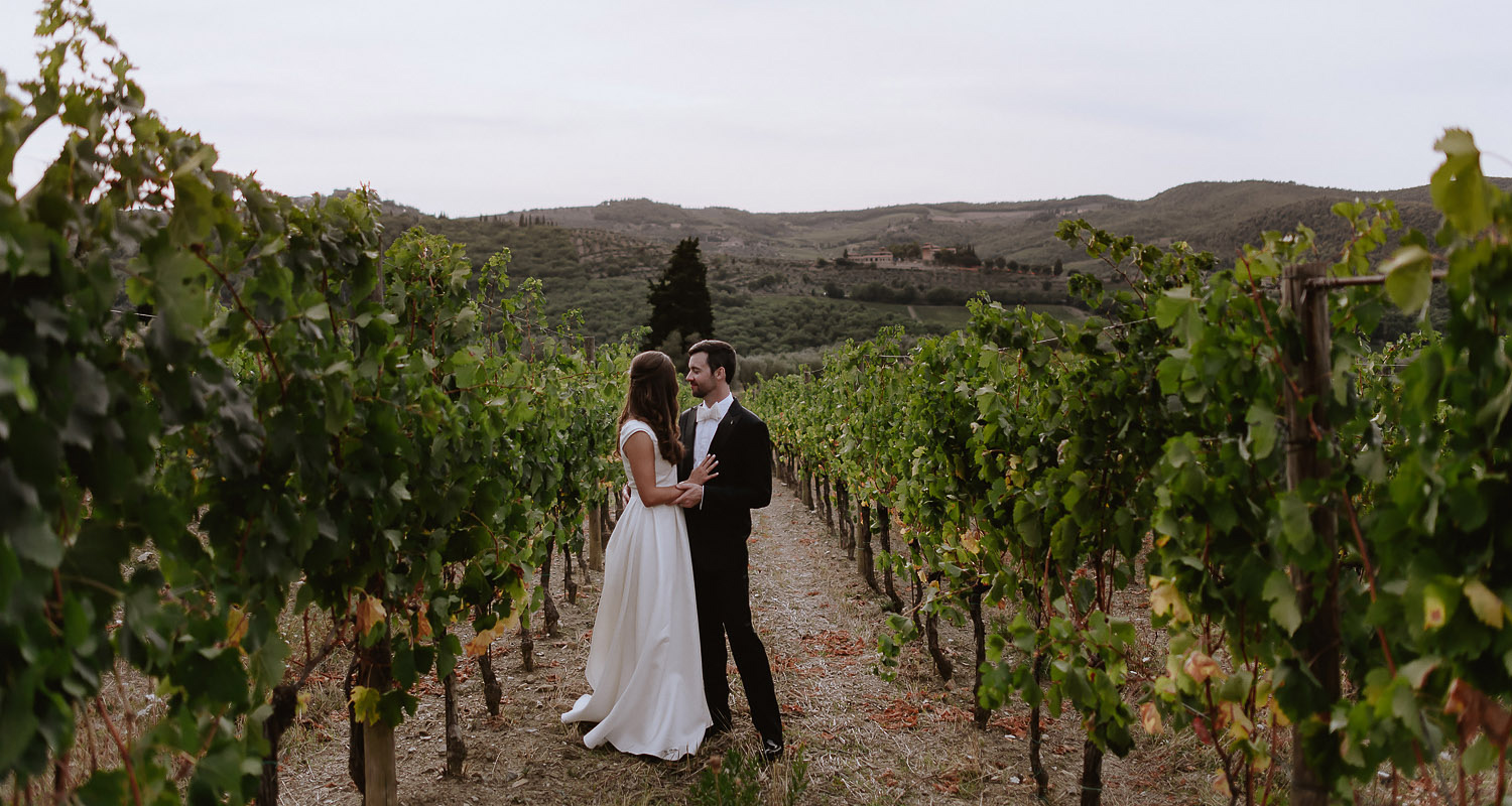chianti weddin photographer intimate couple session vineyard olive trees