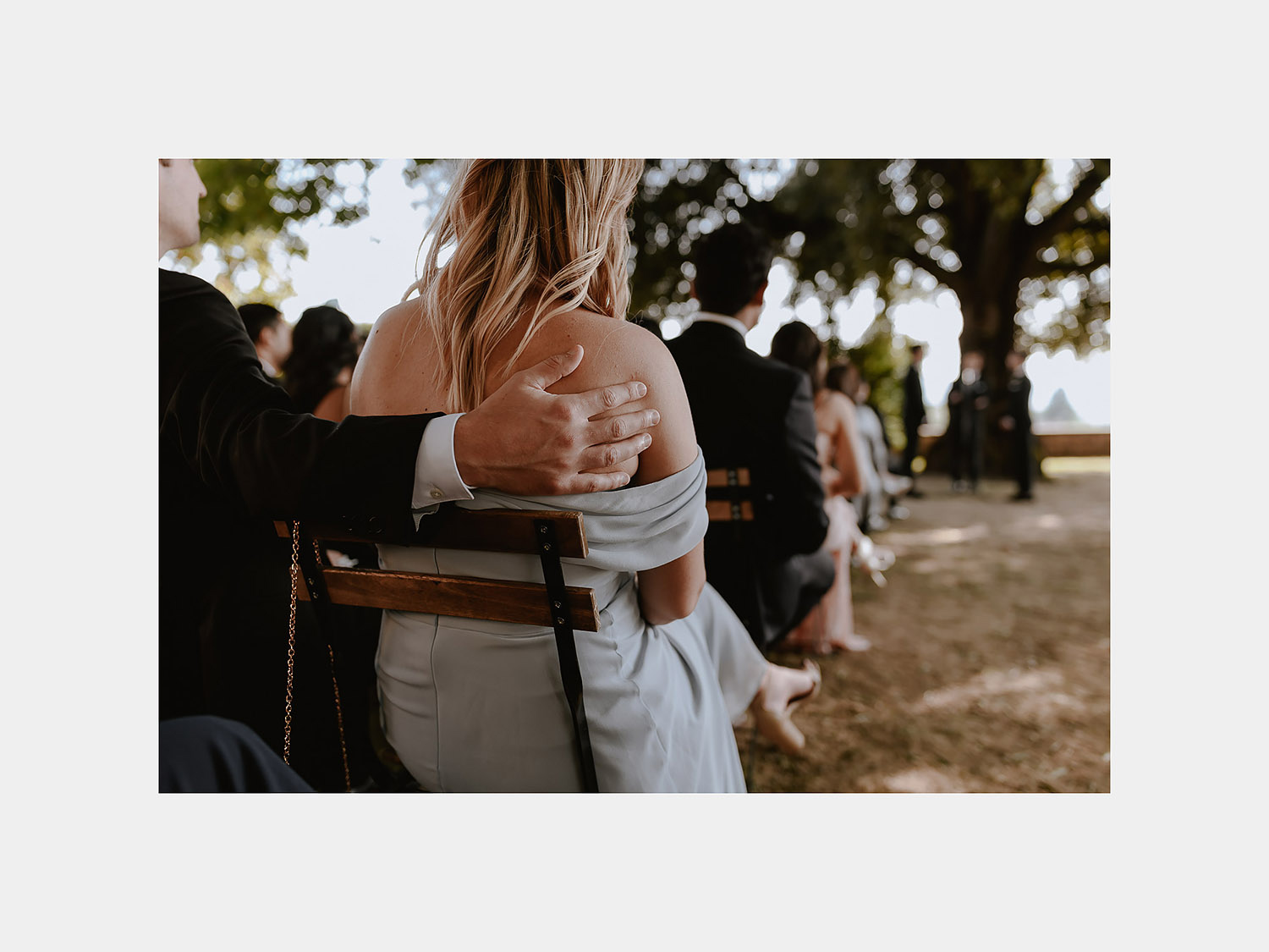 same sex wedding photographer florence villa maiano outdoor symbolic ceremony