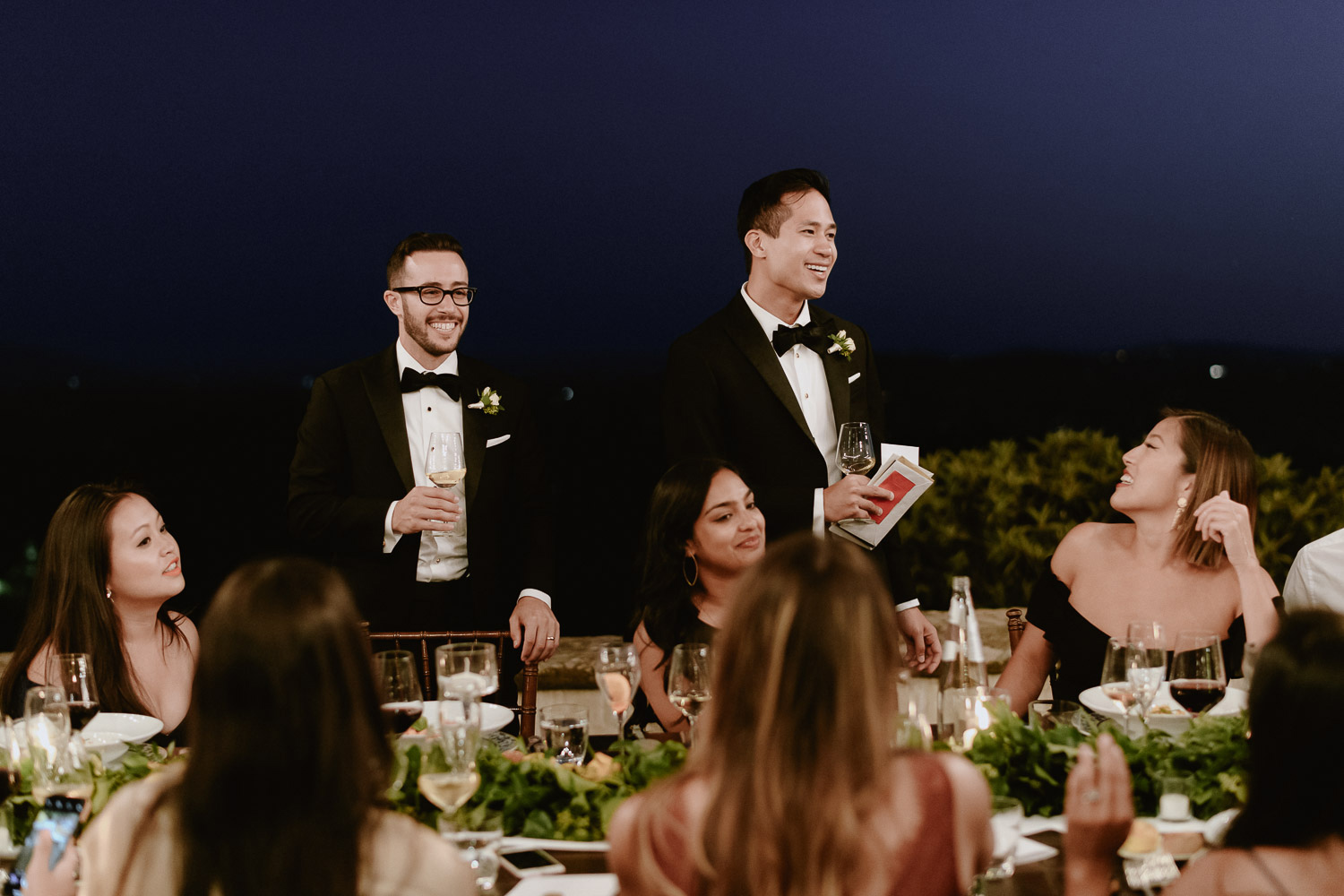 same sex wedding photographer florence villa maiano outdoor elegant dinner imperial table speeches cry tears