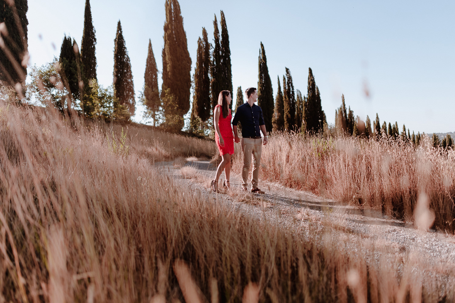 engagement photographer tuscany countryside castiglion del bosco romantic intimate couple