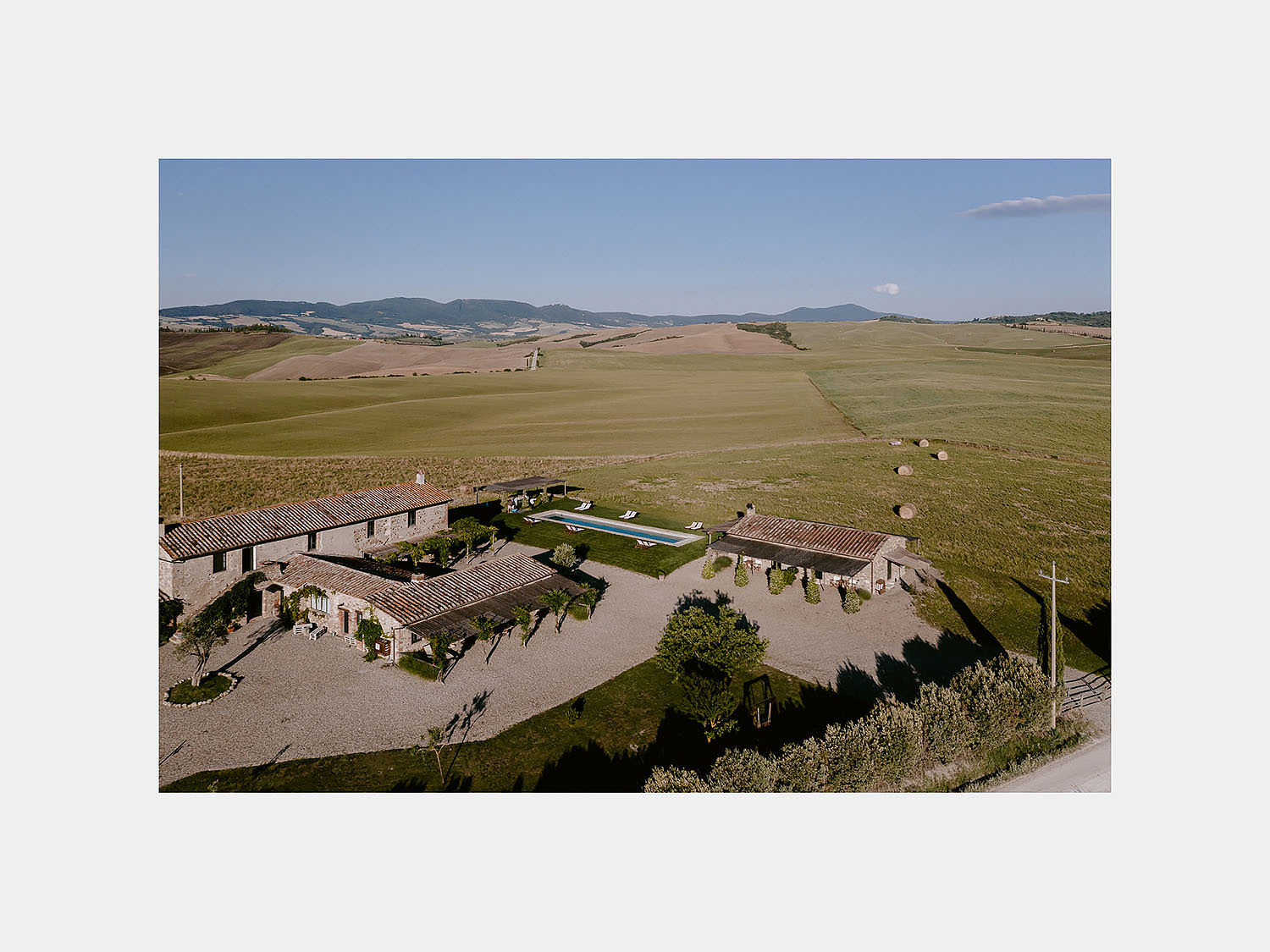 intimate Wedding Inspiration Tuscan Rolling Hills val d orcia locanda in tuscany view