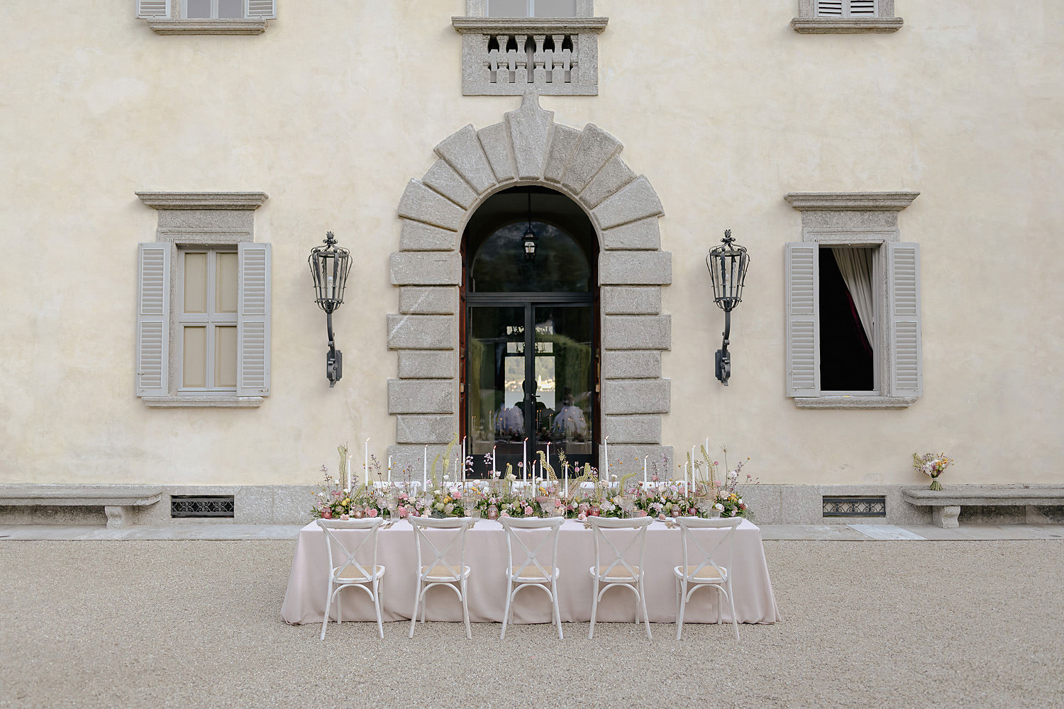 villa balbiano wedding photographer lake como table setup decor