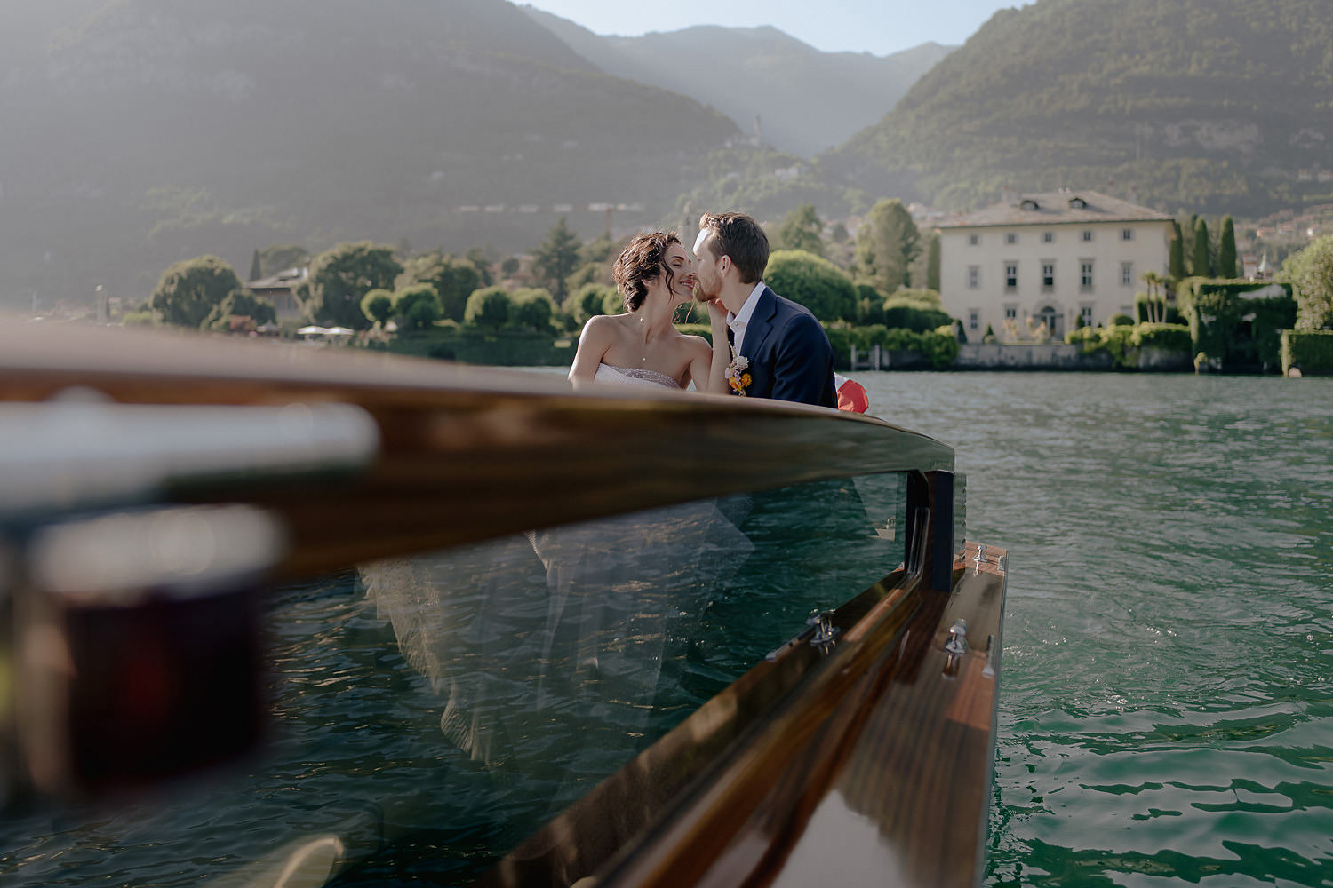 villa balbiano wedding photographer lake como luxury boat bridal couple shooting