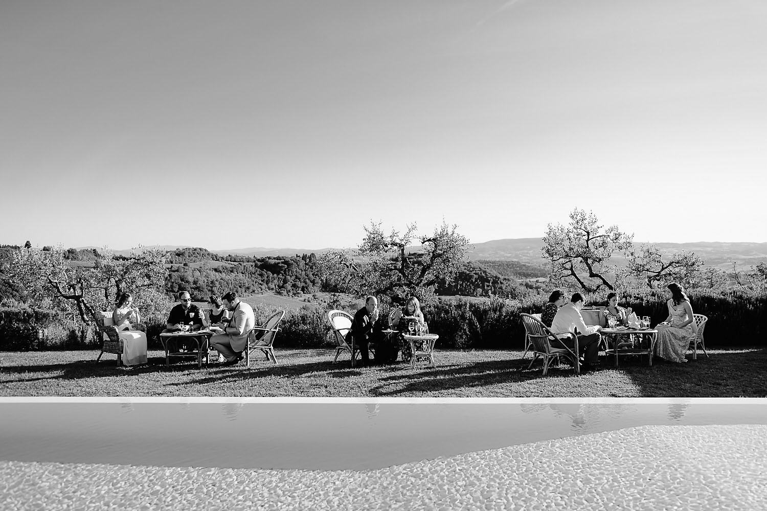 relaxing countryside wedding in tuscany alfresco aperitif buffet pool